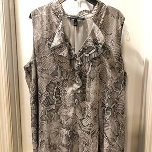 Sleeveless snakeprint blouse